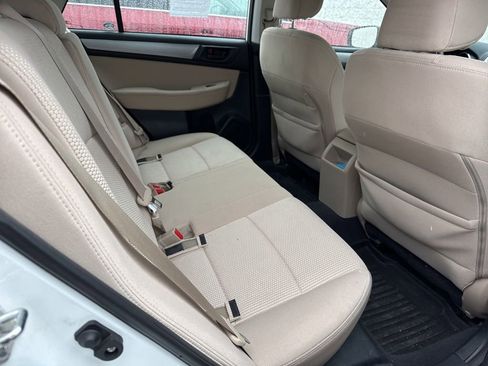 Used 2018 Subaru Outback 2.5i image 19