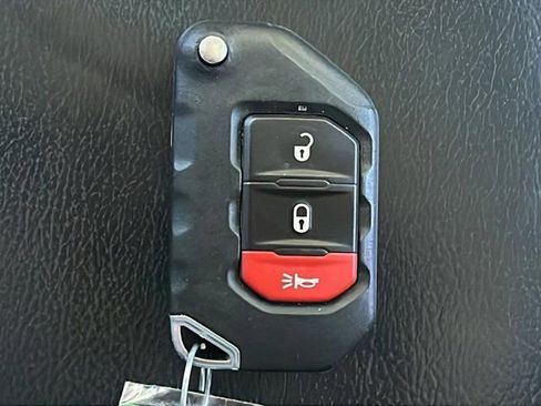 Used 2020 Jeep Wrangler Unlimited Rubicon AWD/4WD image 21