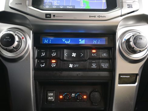 Used 2017 Toyota 4Runner Limited image 21