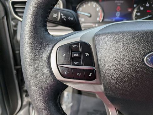 Used 2023 Ford Explorer XLT w/ Equipment Group 202A image 18