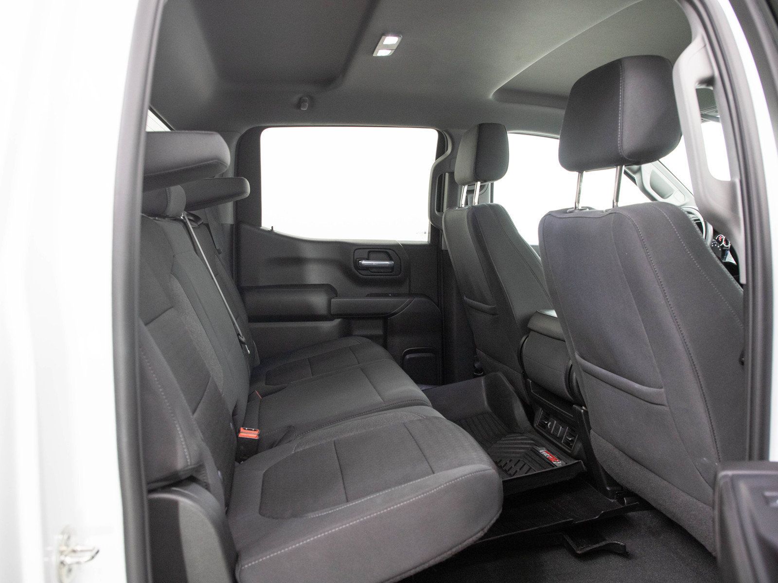 Used 2021 Chevrolet Silverado 1500 LT AWD/4WD image 12