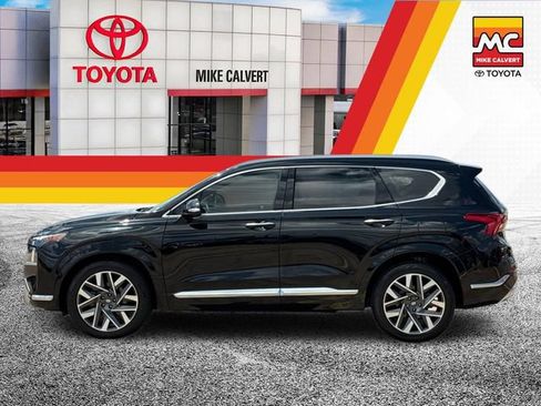 Used 2023 Hyundai Santa Fe Calligraphy FWD image 2