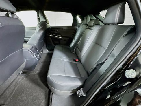 Used 2023 Subaru Solterra AWD image 29