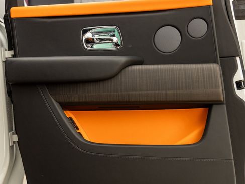 Used 2022 Rolls-Royce Cullinan image 36