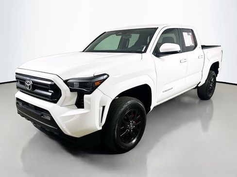 Used 2025 Toyota Tacoma SR5 RWD image 3