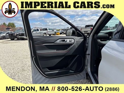 New 2026 Ford Explorer ST-Line image 13