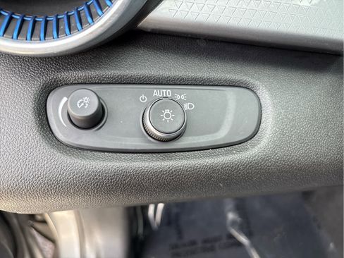 Used 2024 Chevrolet Trax LT w/ Driver Confidence Package image 23