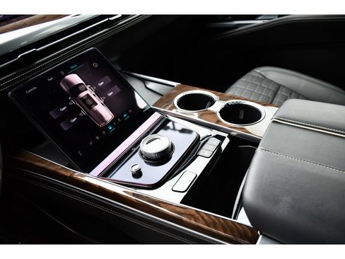 Used 2025 Cadillac Escalade Sport Platinum w/ LPO, Floor Liner Package AWD/4WD image 36