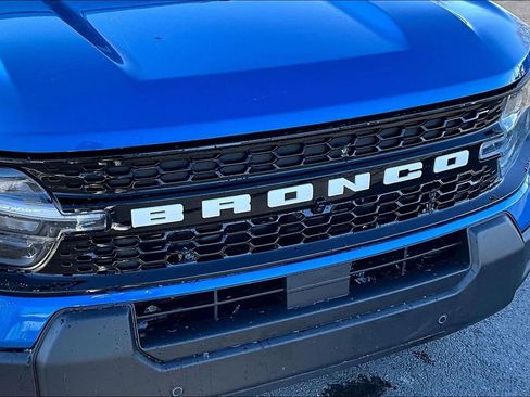 New 2025 Ford Bronco Sport Outer Banks w/ Outer Banks Tech Package+ AWD/4WD image 32