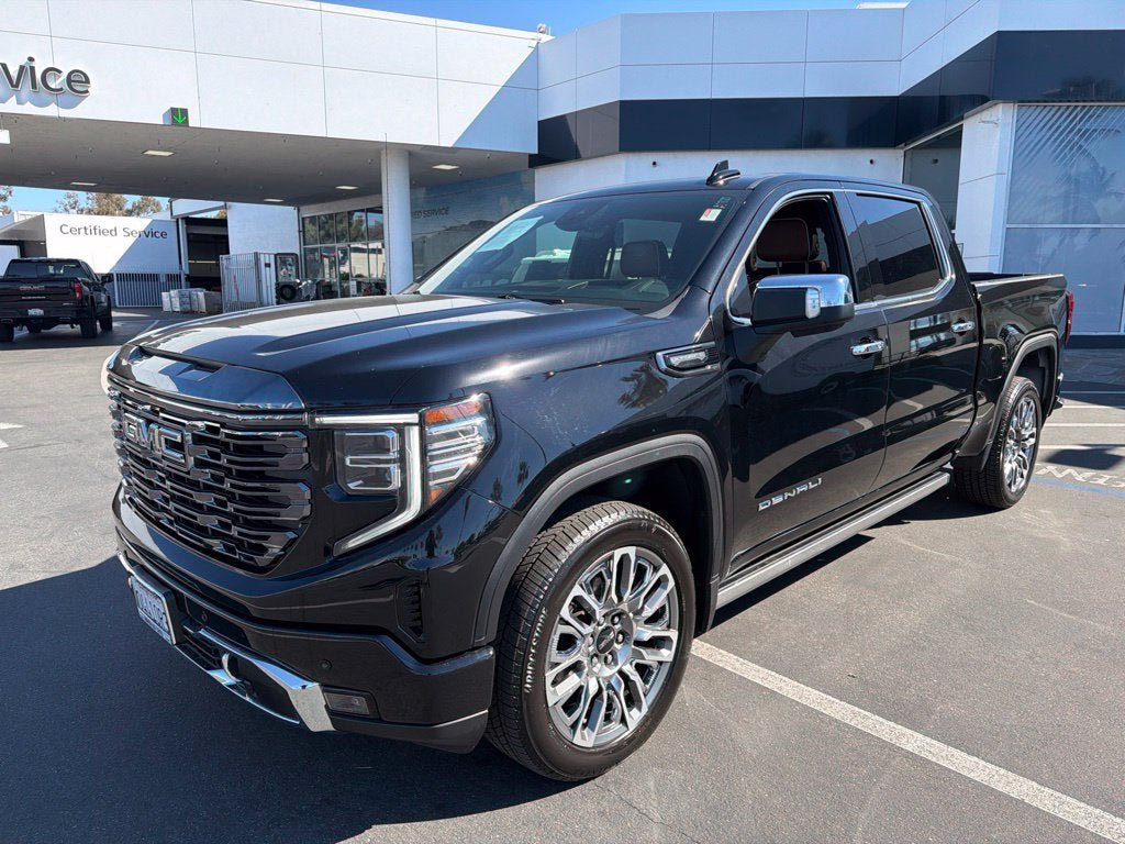 Used 2022 GMC Sierra 1500 Denali Ultimate AWD/4WD image 2
