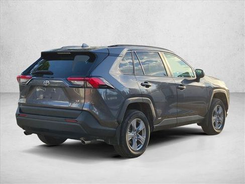 Used 2025 Toyota RAV4 LE AWD/4WD image 5