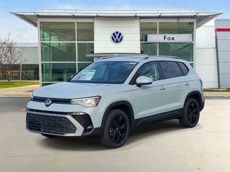 New 2026 Volkswagen Taos SE FWD video 2