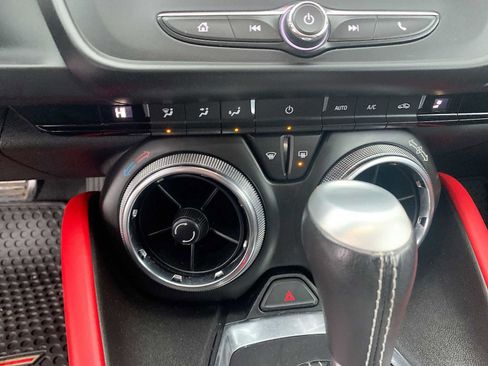 Used 2022 Chevrolet Camaro LT image 17