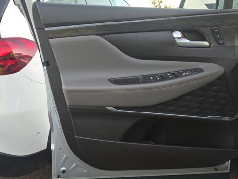 Used 2019 Hyundai Santa Fe FWD image 25