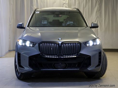 Used 2026 BMW X5 xDrive40i w/ M Sport Package AWD/4WD image 2