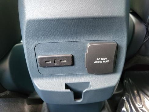 New 2025 Ford Maverick Lobo image 12