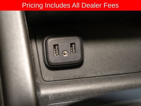 Used 2022 Chevrolet Colorado Z71 w/ Safety Package RWD image 15