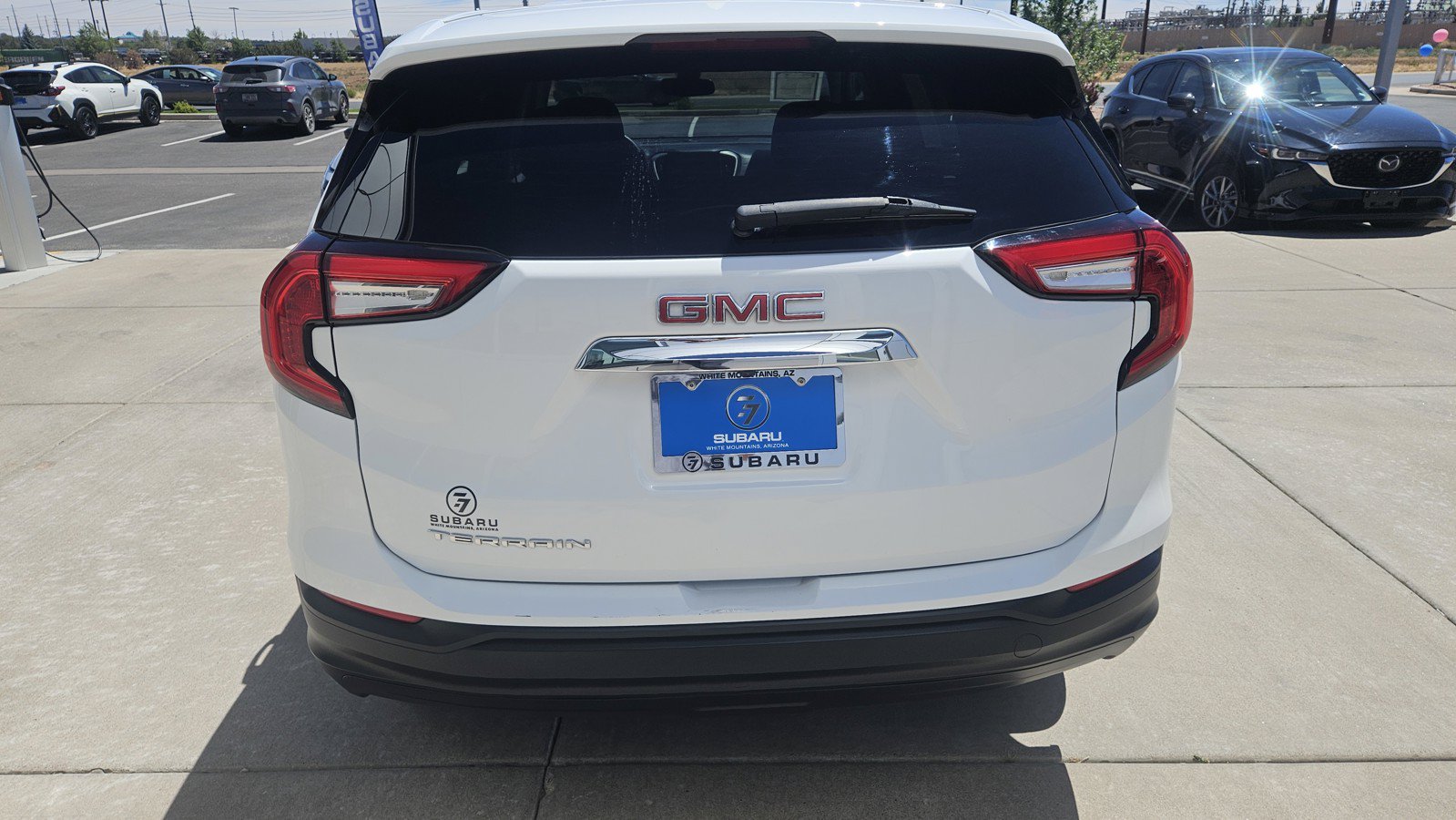 Used 2024 GMC Terrain SLE FWD image 6