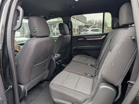 Used 2025 GMC Acadia Elevation AWD/4WD image 26