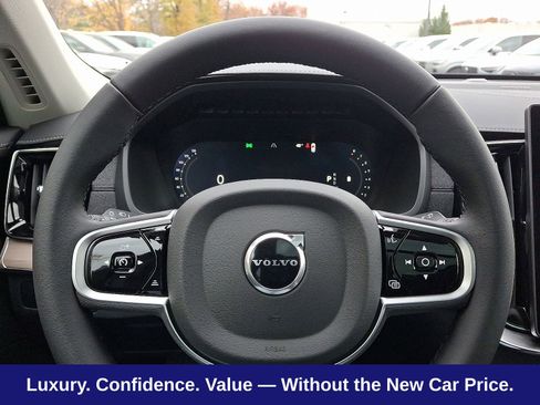 Used 2026 Volvo XC90 B6 Plus w/ Protection Package Premier AWD/4WD image 14