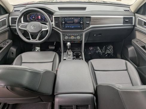 Certified 2023 Volkswagen Atlas SE w/ Panoramic Sunroof Package FWD image 13