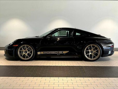 New 2026 Porsche 911 GT3 image 2