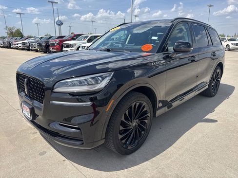 Used 2023 Lincoln Aviator Reserve w/ Equipment Group 201A AWD/4WD image 31