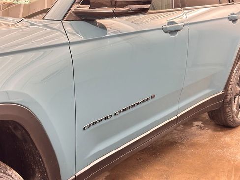 New 2026 Jeep Grand Cherokee L Limited image 18