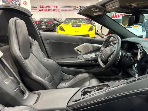 Used 2023 Chevrolet Corvette Stingray Preferred Conv w/ Z51 Performance Package RWD image 12