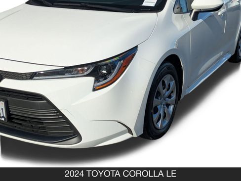 Used 2024 Toyota Corolla LE image 10