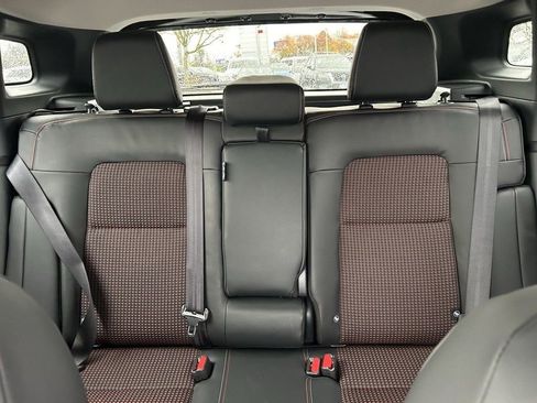 New 2025 Nissan Kicks SR w/ Illumination Package AWD/4WD image 19