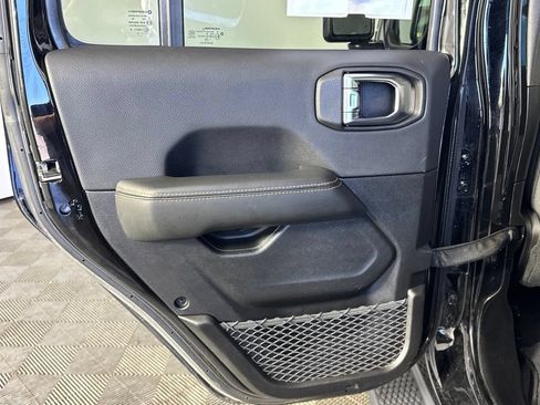 Certified 2025 Jeep Wrangler Unlimited Sahara AWD/4WD image 32