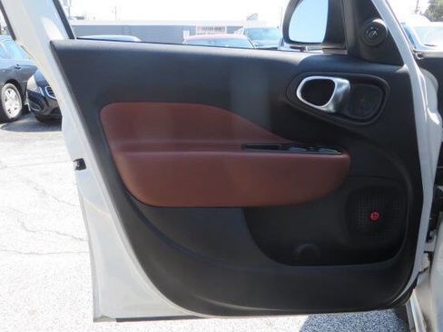Used 2014 FIAT 500L Trekking w/ Popular Equipment Group FWD image 6