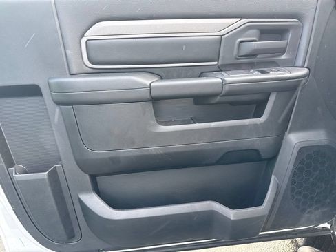 Used 2026 RAM 2500 Tradesman AWD/4WD image 18
