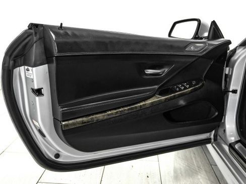 Used 2015 BMW 650i Convertible image 36