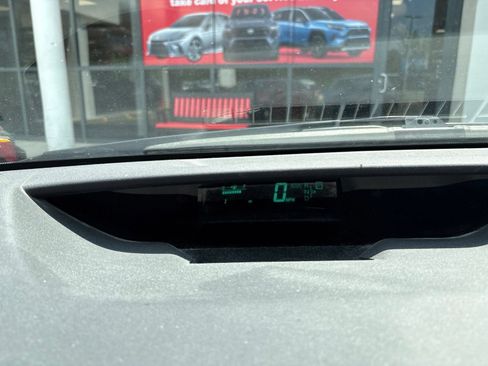 Used 2004 Toyota Prius FWD image 4