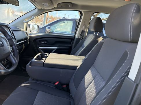 Used 2023 Nissan Titan SV w/ Accessory Utility Package image 9