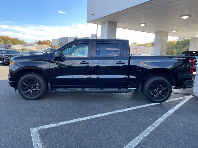 Used 2022 Chevrolet Silverado 1500 Custom w/ Rally Edition AWD/4WD image 8
