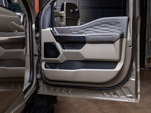 Used 2026 Ford F350 Platinum image 36