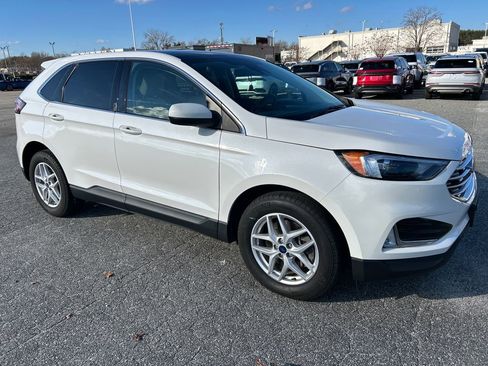 Used 2022 Ford Edge SEL w/ Convenience Package image 9