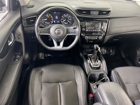 Used 2020 Nissan Rogue SL w/ Premium Package image 23