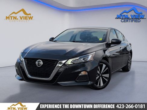 Used 2022 Nissan Altima 2.5 SV image 1