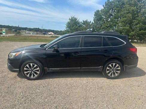 Used 2017 Subaru Outback 2.5i Limited AWD/4WD image 4