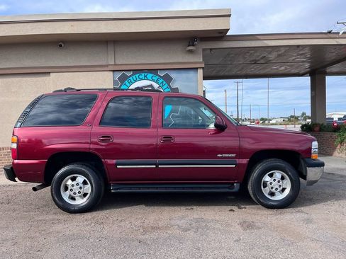 Used 2001 Chevrolet Tahoe LT w/ LT Preferred Equipment Group image 2