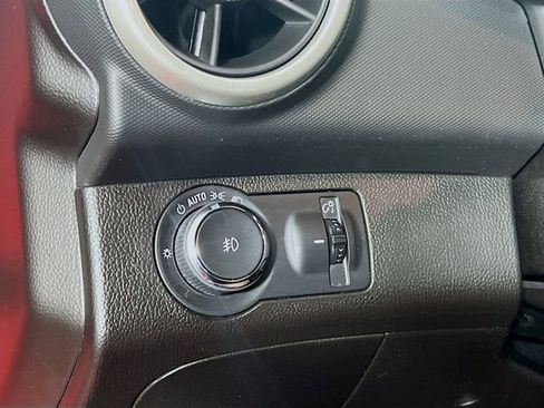 Used 2018 Chevrolet Sonic LT w/ Convenience Package FWD image 11