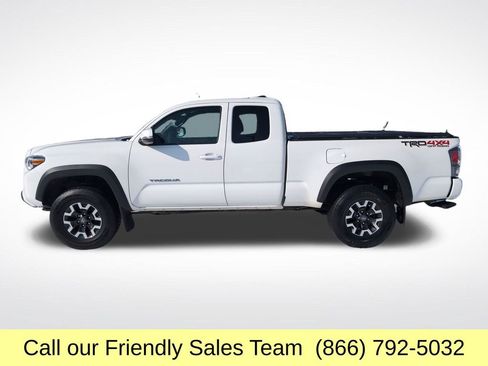Used 2021 Toyota Tacoma TRD Off-Road w/ Technology Package image 2