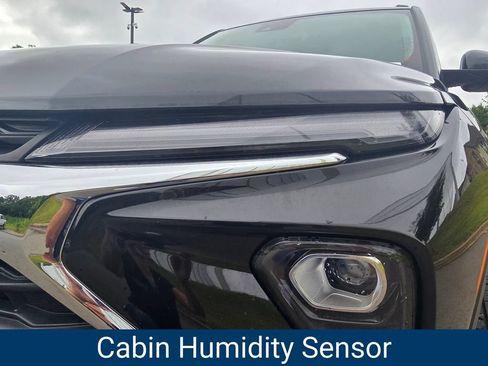 Certified 2024 Chevrolet TrailBlazer LT w/ Convenience Package AWD/4WD image 11