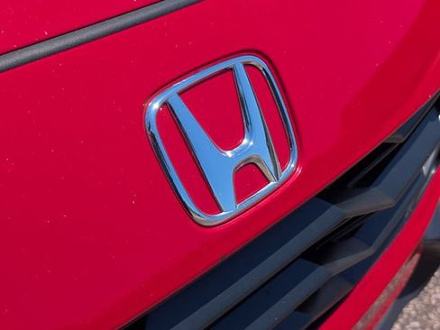 Used 2025 Honda HR-V Sport image 13