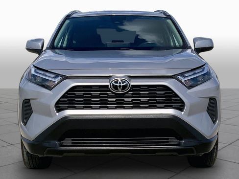 Used 2024 Toyota RAV4 XLE FWD image 4