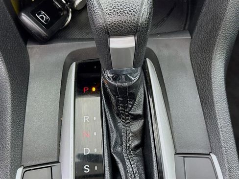Used 2018 Honda Civic EX image 22